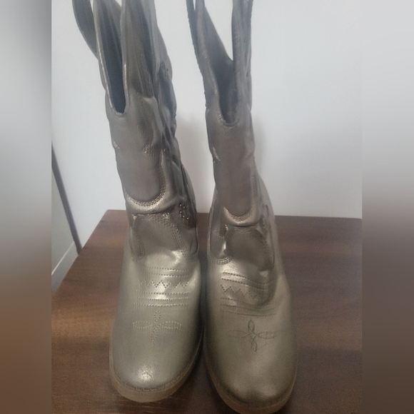 Women's Mossimo Kala Studded Western Cowgirl Boots - Picture 2 of 6